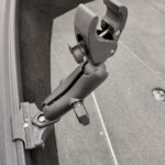 AlumaTrac™ / Alumacraft komplett stabiliseringsfäste för elmotor med RAM Tough Claw